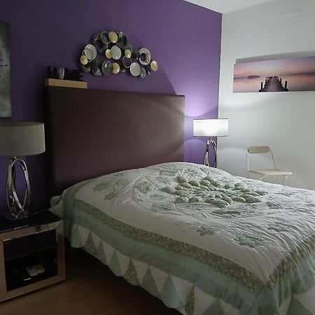 Location Chambre 2 Personnes Chez Angela Cannes Phòng bức ảnh